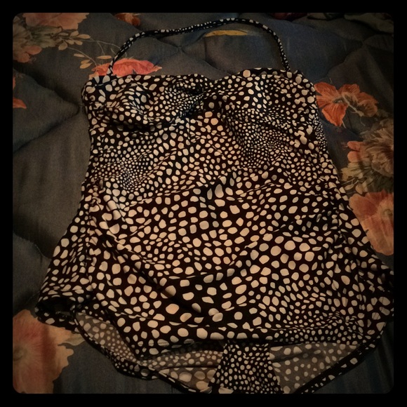 Bathing suit - Picture 1 of 6